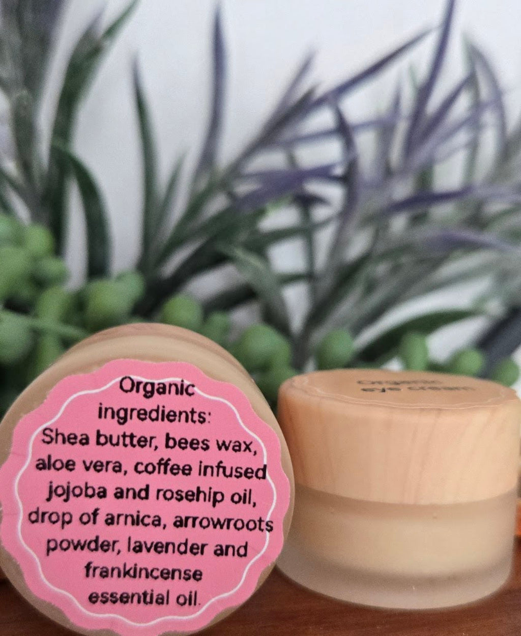 Under Eye moisturizer Cream and Oil